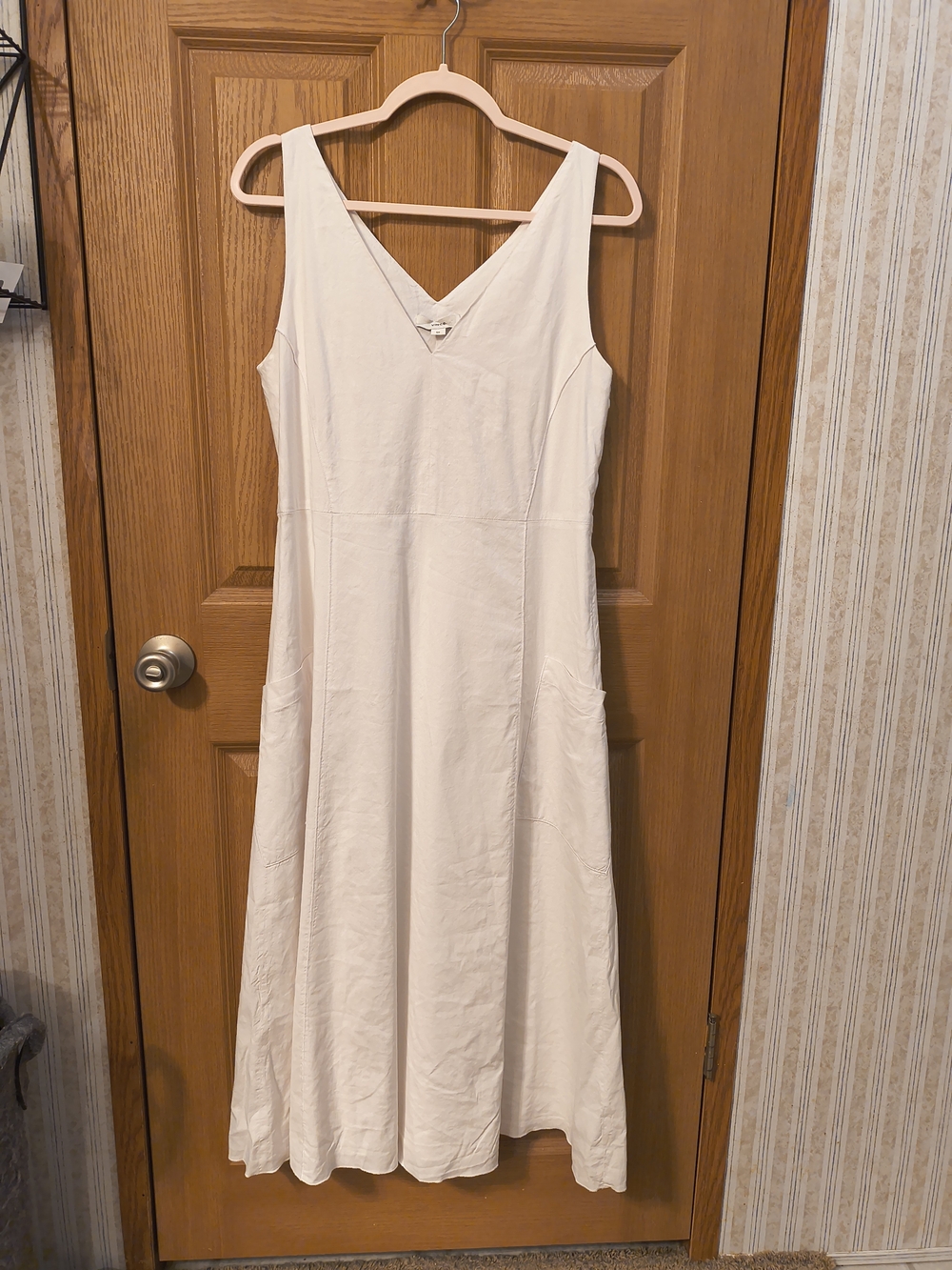 Vince Cream V-Neck Sleeveless Midi Dress
